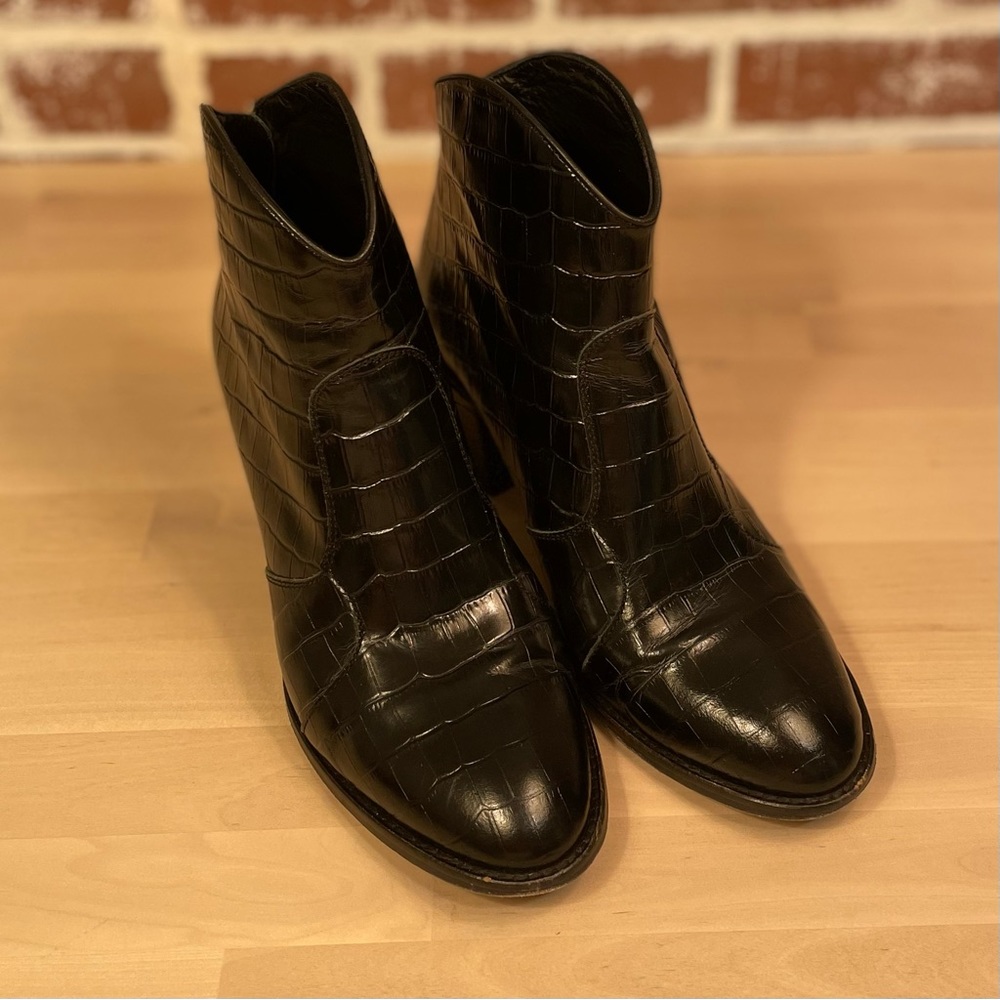 Zadig & Voltaire - Authenticated Ankle Boots - Leather Black.